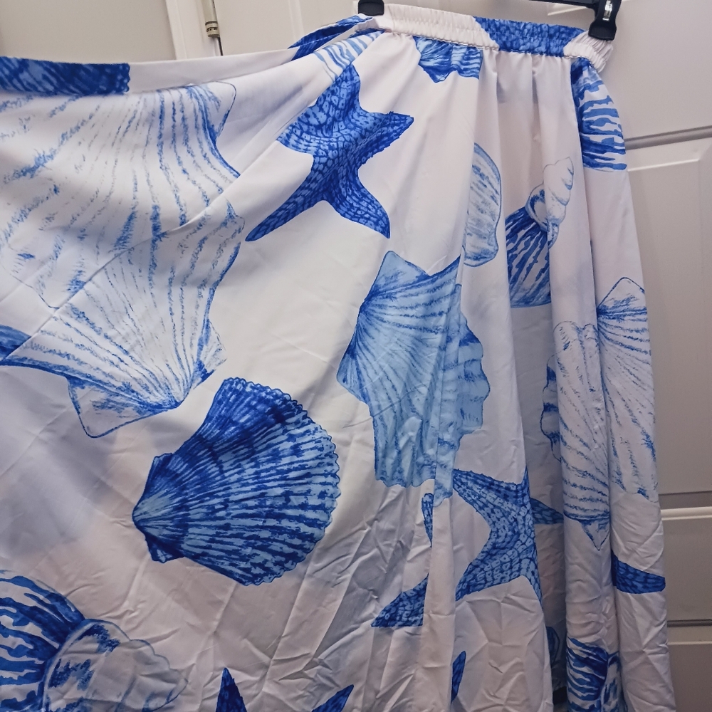 Stylish Blue and White Maxi Skirt - Picture 3 of 8